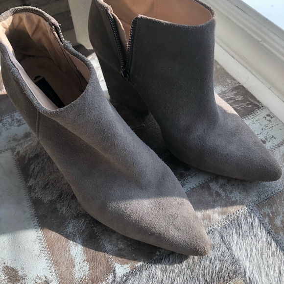 Real suede Zara booties🤍 - Picture 3 of 10